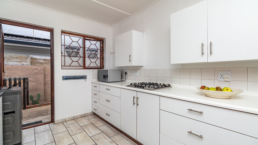 3 Bedroom Property for Sale in Bowtie Western Cape